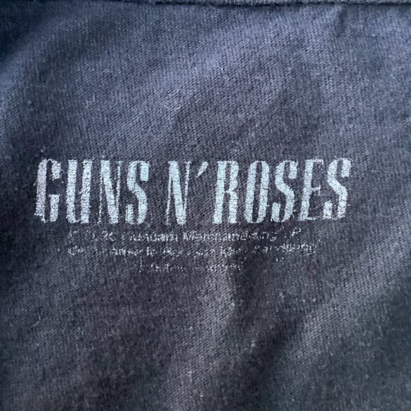 Vintage 90s Guns and Roses T-shirt - Picture 3 of 4
